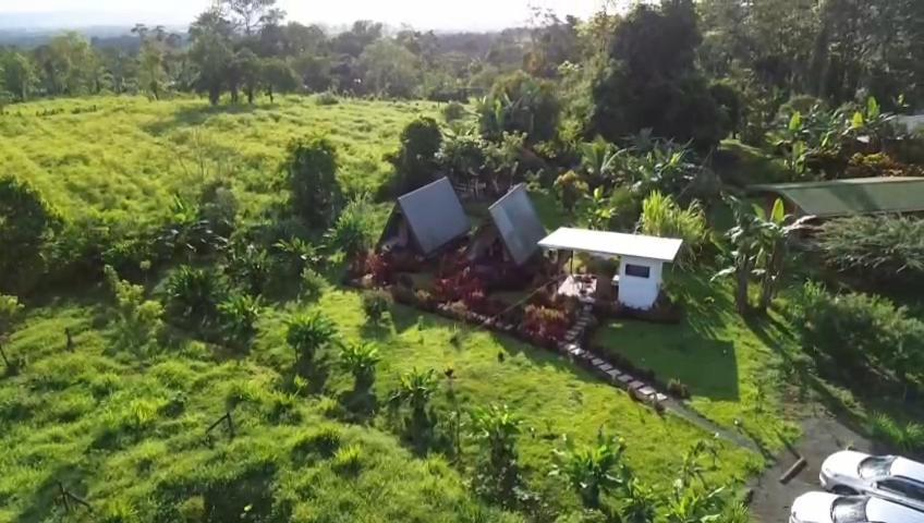 Flora Glamping De Abuela La Fortuna