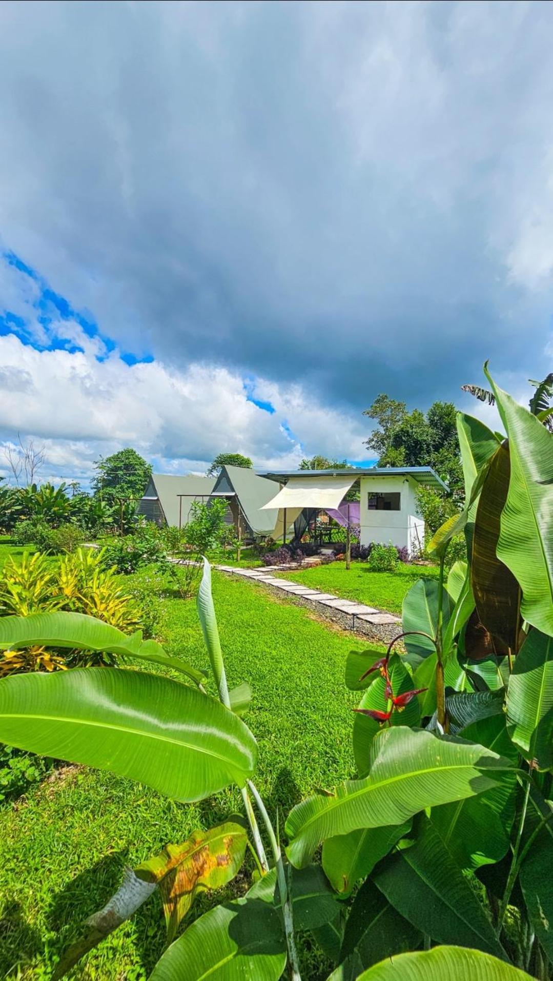 Flora Glamping De Abuela * La Fortuna