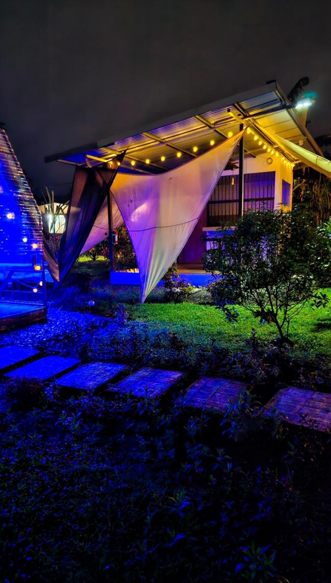 Flora Glamping De Abuela La Fortuna